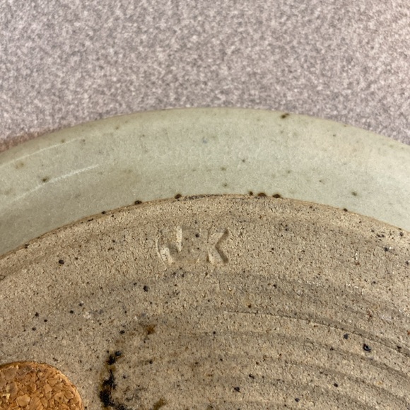 Pottery Ashtray. - Picture 4 of 6